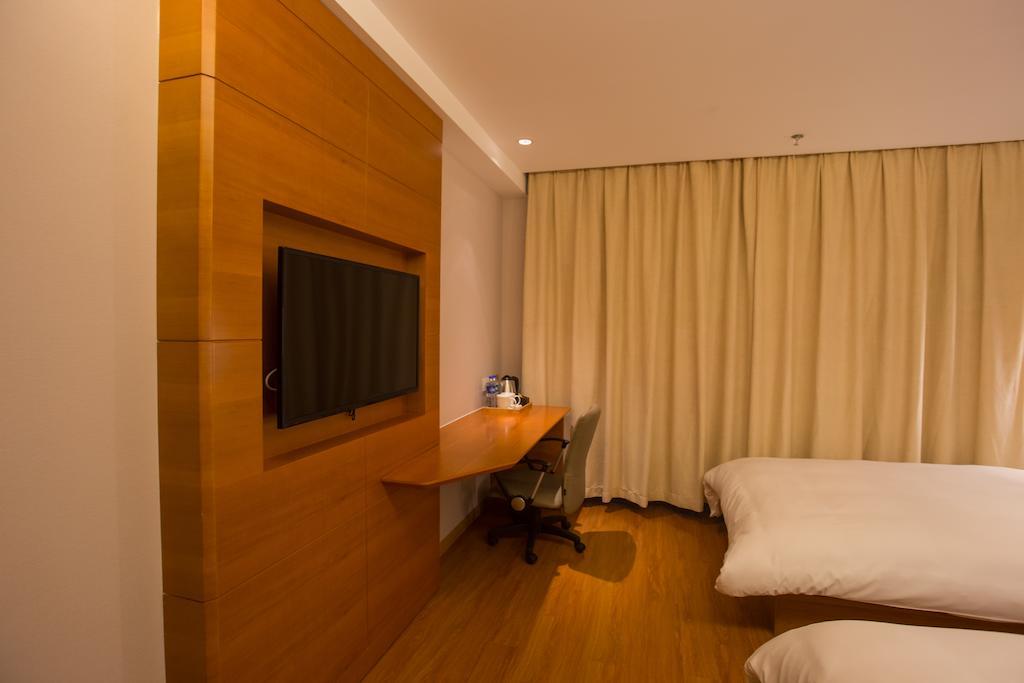 Ji Hotel Shanghai Railway Station West Tianmu Road Екстер'єр фото